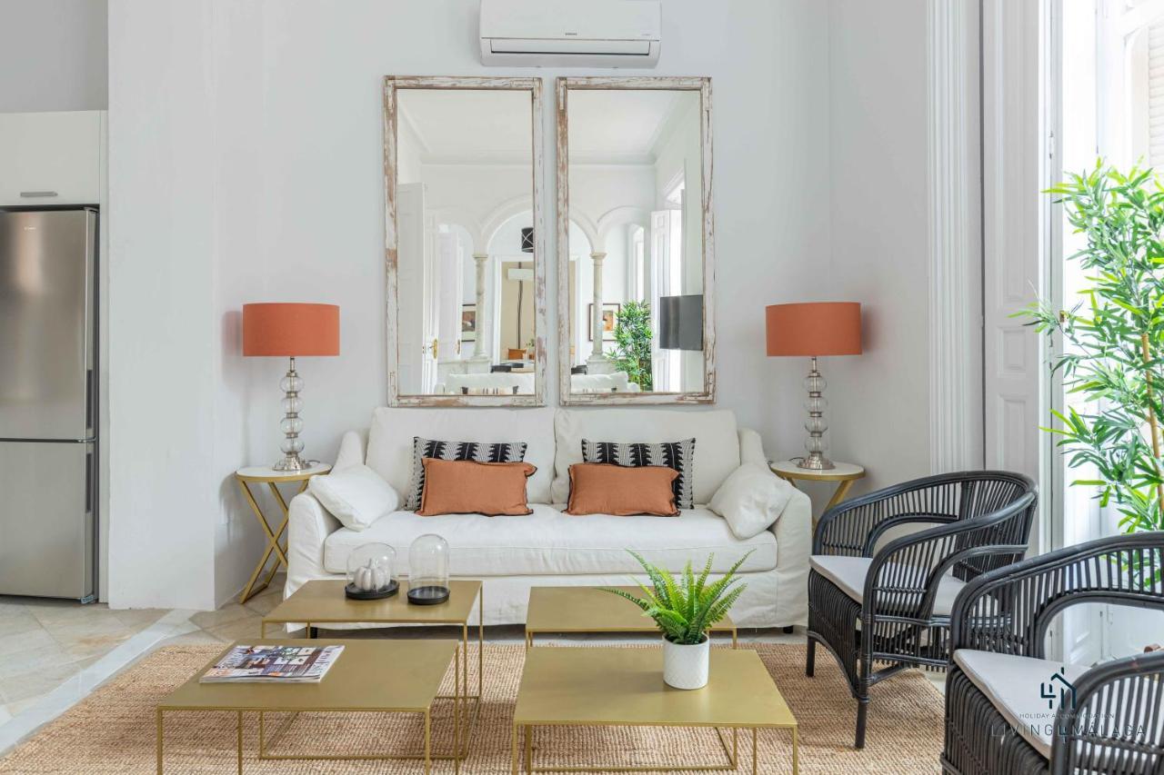 Апартаменты Living4Malaga Stylish Monroy Экстерьер фото