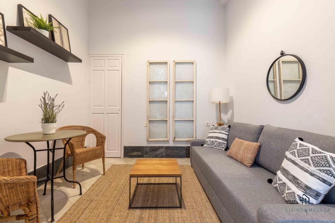 Апартаменты Living4Malaga Stylish Monroy Экстерьер фото