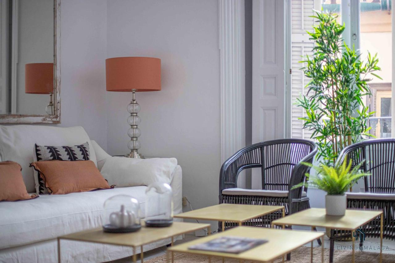 Апартаменты Living4Malaga Stylish Monroy Экстерьер фото