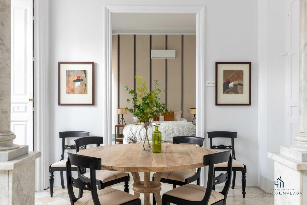 Апартаменты Living4Malaga Stylish Monroy Экстерьер фото